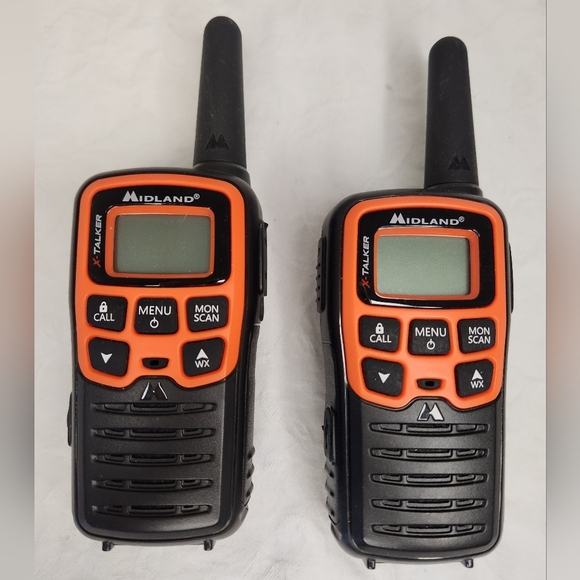 Midland Two-Way Radio Set - Picture 3 of 7